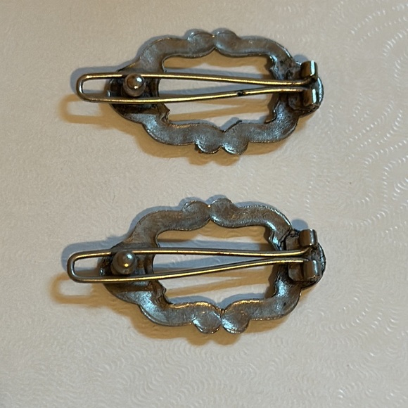 Silver tone with flowers hair barrettes - Picture 2 of 5